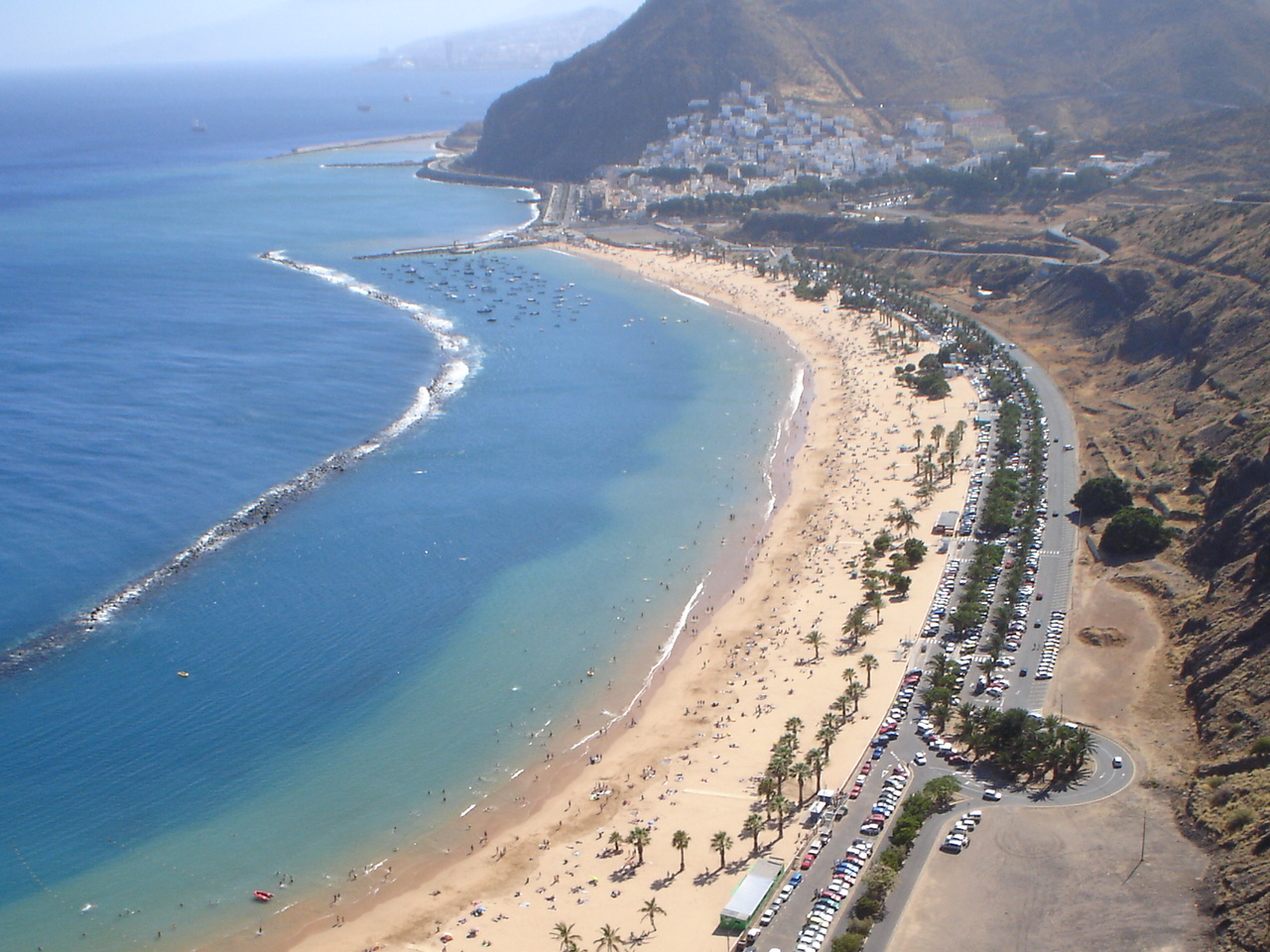 Playa de las Teresitas from above